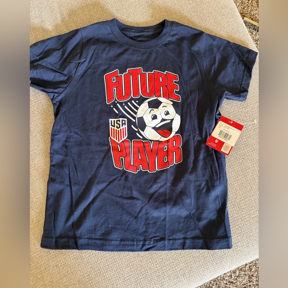 NWT USA Soccer Navy 'Future Player' Soccer Graphic Tee Size L-7